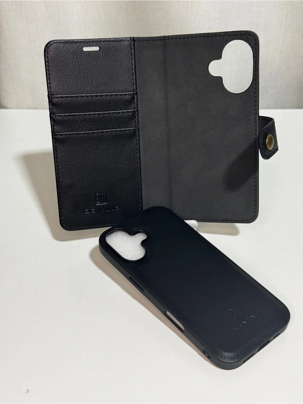 N/A sleek black